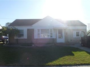 27361 Woodmont St, Roseville, MI 48066