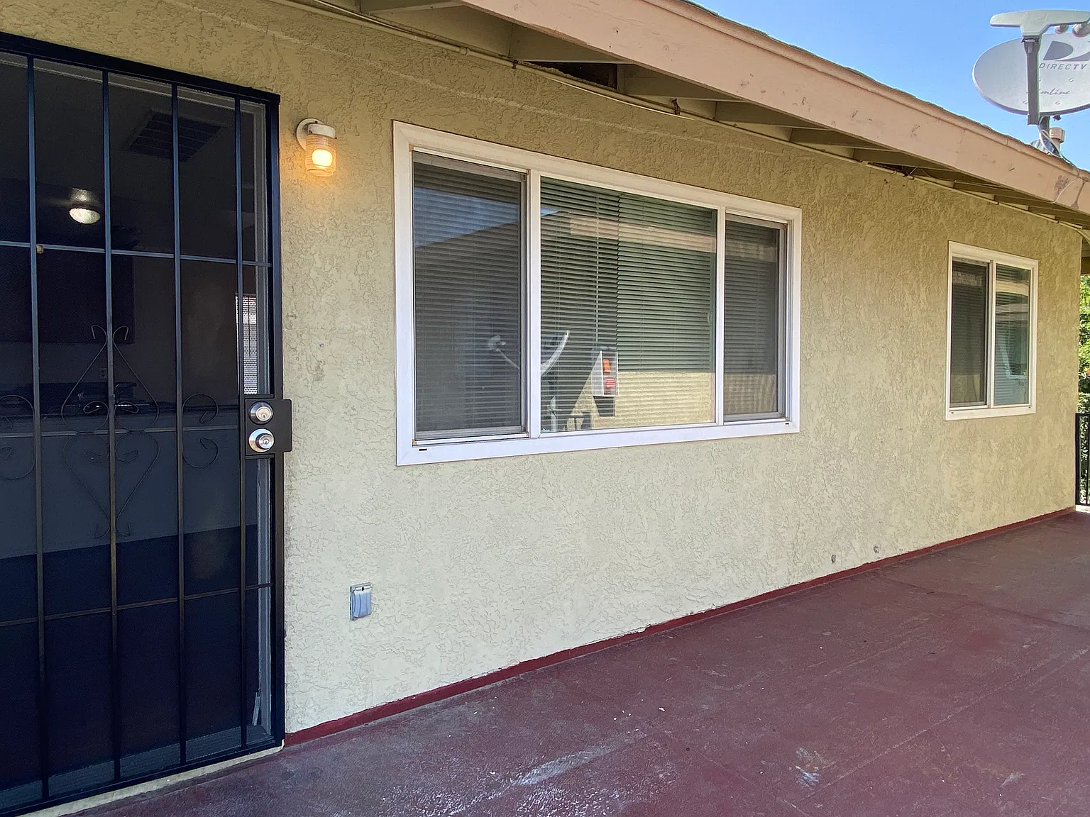 2 bed, 988 sqft, $1,800 — Photo 3