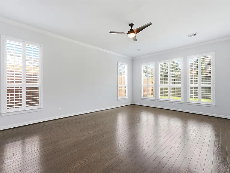 1303 Gardenia Dr — Photo 16