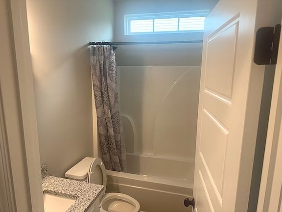 2nd image of 4022 Cottingham Way