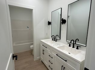 115 Union Chapel Rd #117, Weaverville, NC 28787