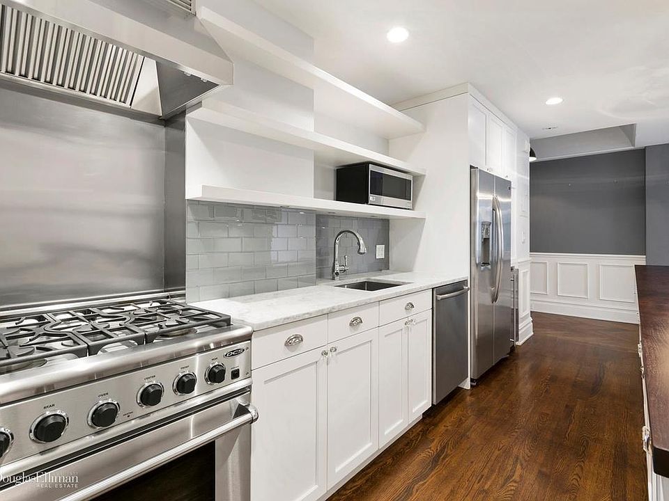 1st image of 215 W 78th St APT 2D