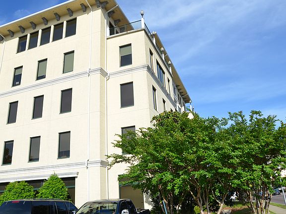 3rd image of 543 Harbor Boulevard #304