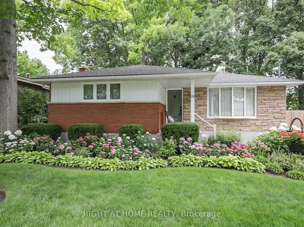 14 Forest Rd, Grimsby, ON L3M 2J3