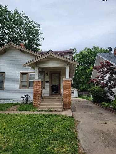 746 N Woodrow Ave Photo 1