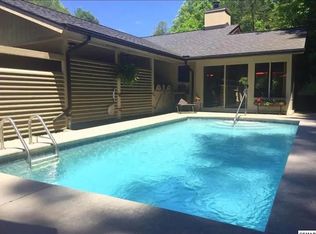 1744 Hidden Hills Rd, Gatlinburg, TN 37738