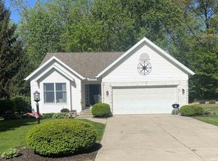 1230 Bittersweet Ln, Rochester, IN 46975