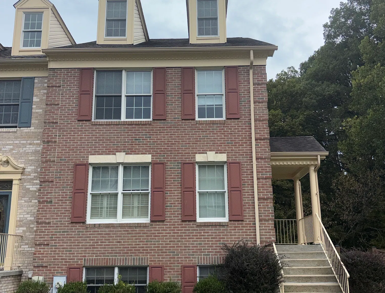 4 bed, 3.5 bath, 1652 sqft, $3,200 — Photo 1