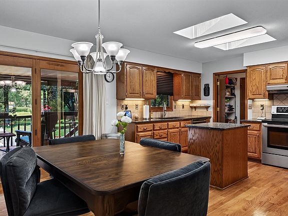 2nd image of 6745 SW 28th St