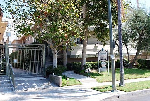 2nd image of 3430 Jasmine Ave APT 201