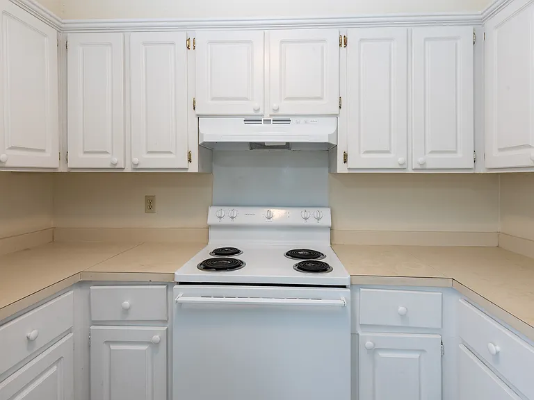 The Grande at Timberwood — Photo 31