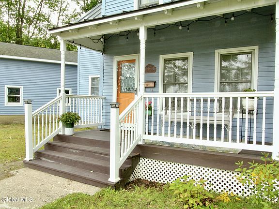4th image of 46 Eastern Ave