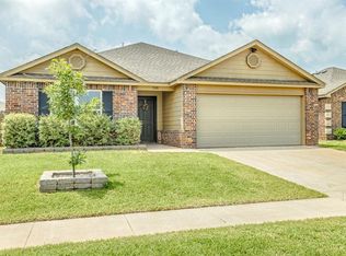 5318 Kye Dr, Tuttle, OK 73089