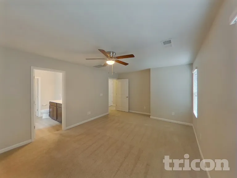 1429 Sandra Dr — Photo 6