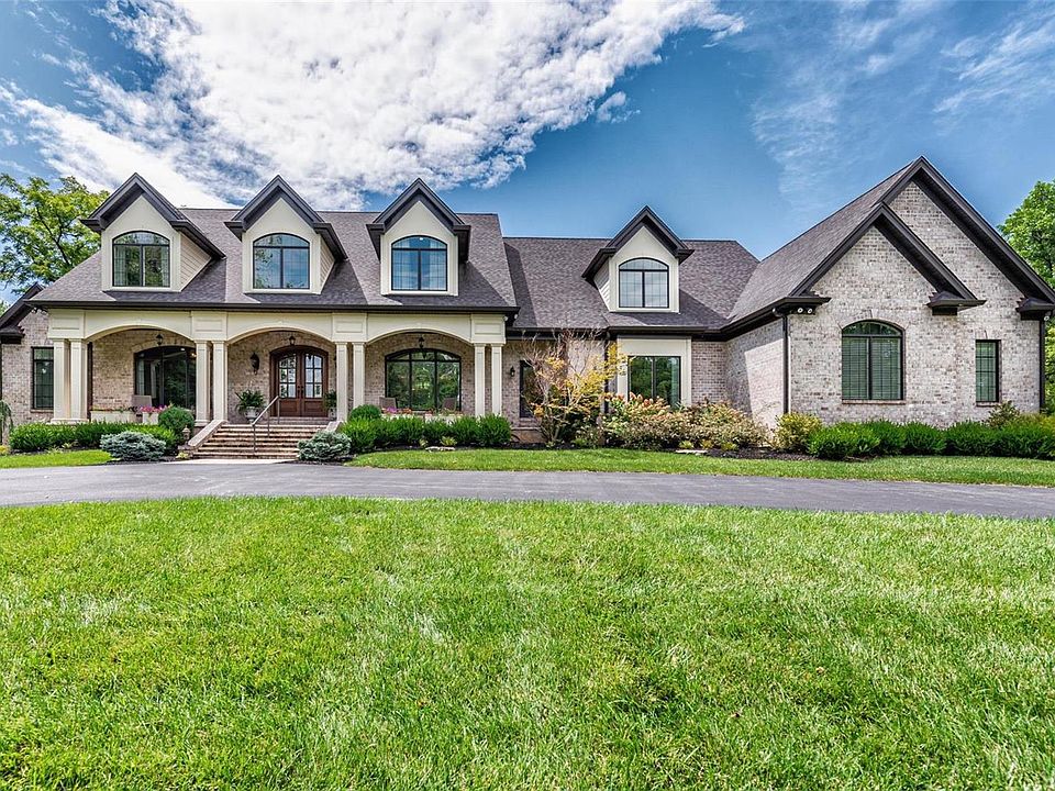 1st image of 23 Overbrook Dr