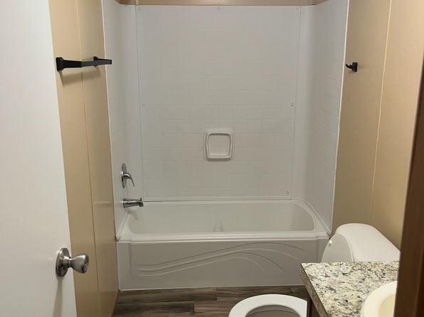 1836 N East Ave LOT 19