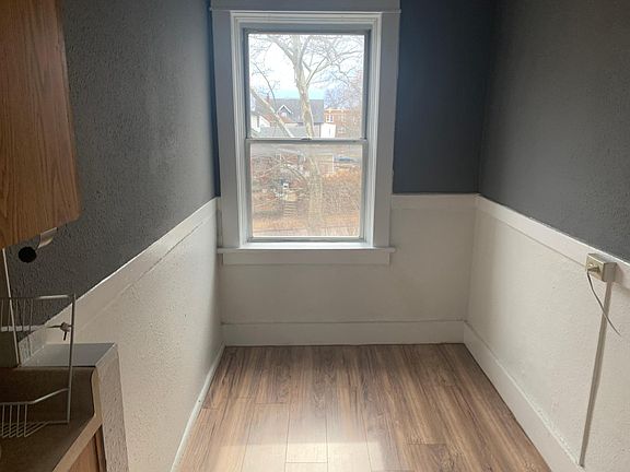5th image of 2317 Bellevue Ave #2S