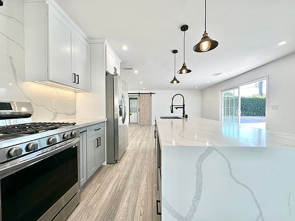 5th image of 6245 Platt Ave