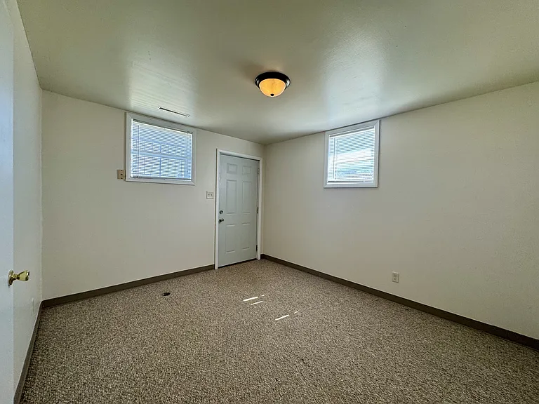 2220 E Avenue A #1/2 — Photo 9