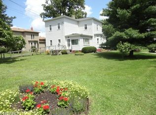 5134 Youngstown Conneaut Rd, Burghill, OH 44404