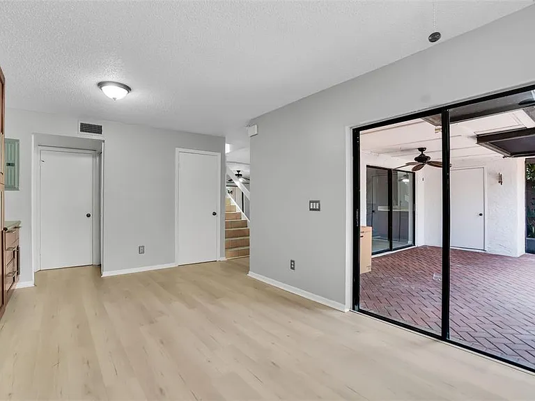 15217 W Pond Woods Dr — Photo 13