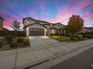 9408 Kanosh Cobble Dr, Bakersfield, CA 93313