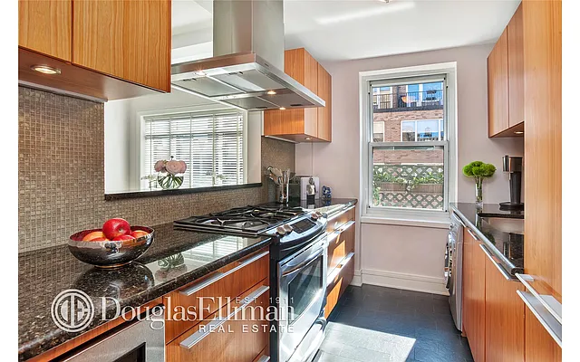 Sold by Douglas Elliman | media 4