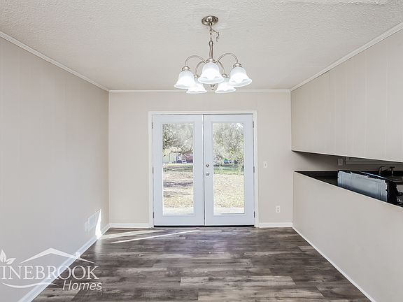5th image of 3504 Traveler Ln