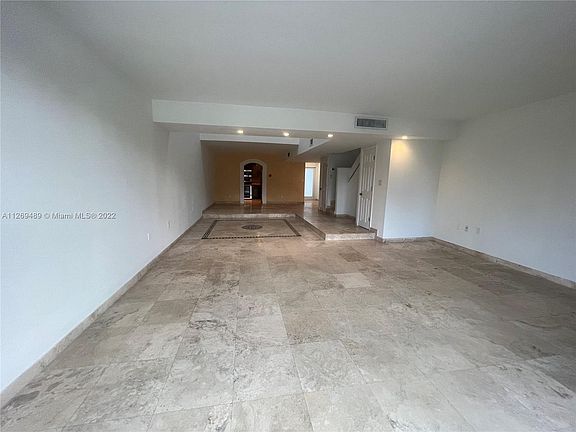 3rd image of 335 Poinciana Dr #1005