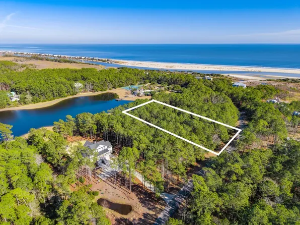 2781 Vanderbilt Blvd., Pawleys Island, SC 29585
