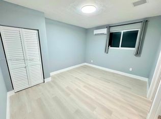 321 NW 93rd Ave #1, Hollywood, FL 33024