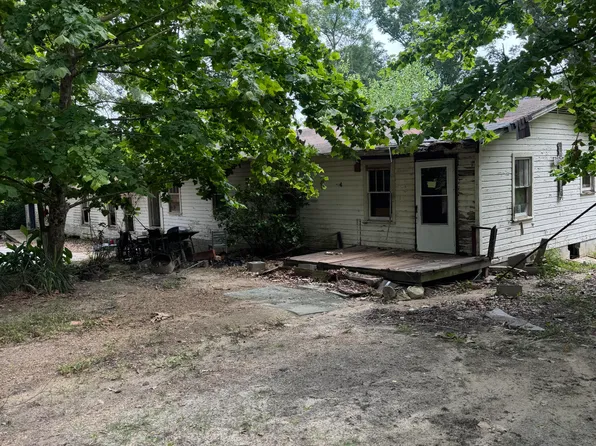 747 Vardaman St N, Wiggins, MS 39577