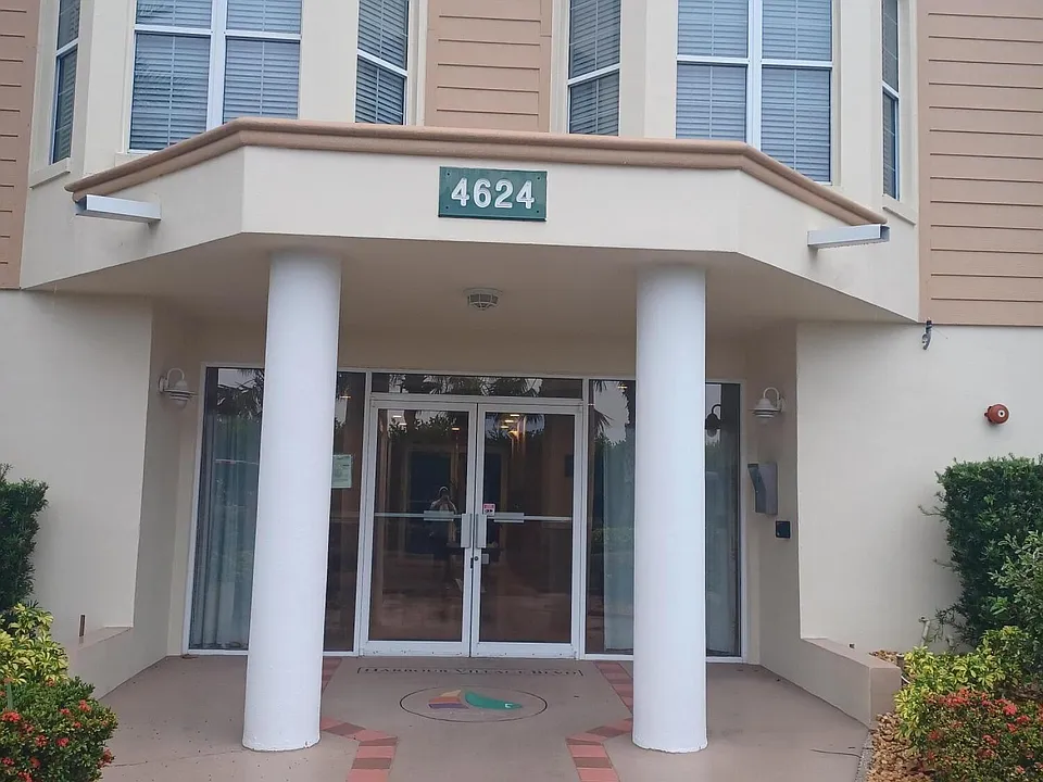 4624 Harbour Village Blvd #4304