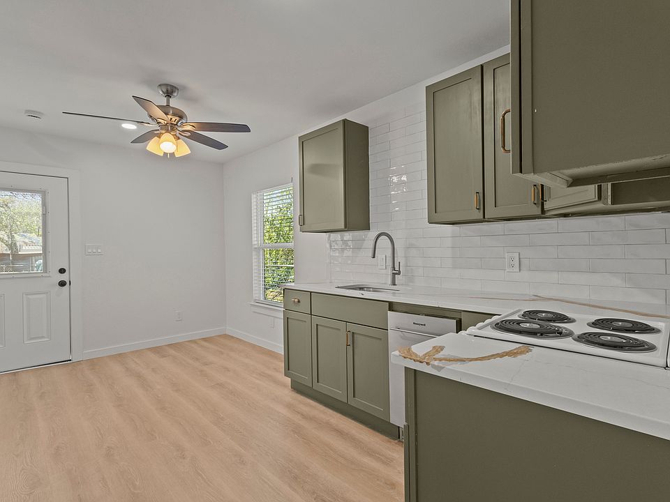 1st image of 2409 Shropshire St #B