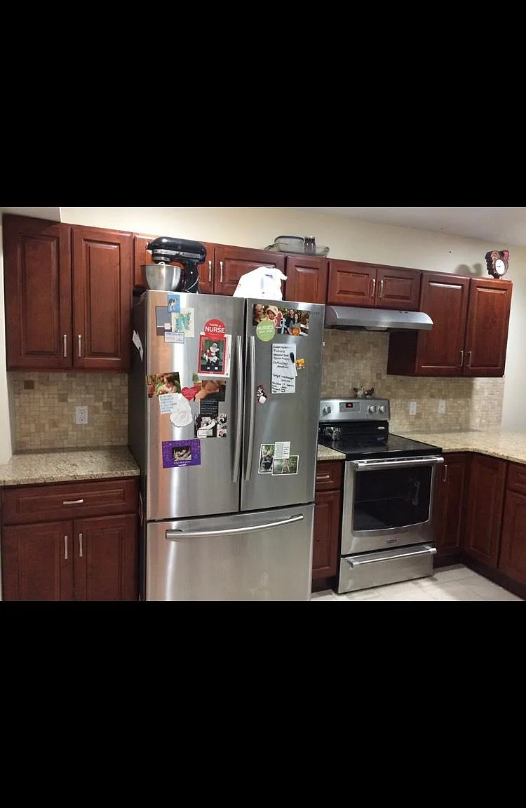 3 bed, $2,400 — Photo 1