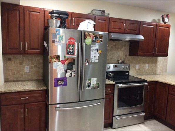 304 E Gay St #2, West Chester, PA 19380 – 3-bedroom rental in West Chester