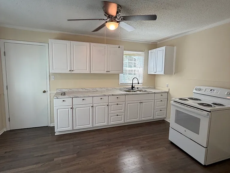 3413 Immanuel Rd — Photo 11