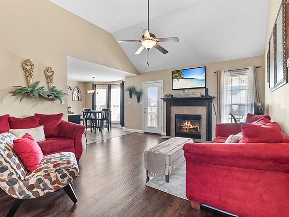 5th image of 1045 Chardea Dr