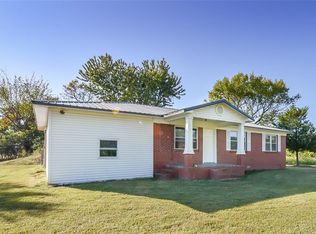 472460 E 1065 Rd, Muldrow, OK 74948
