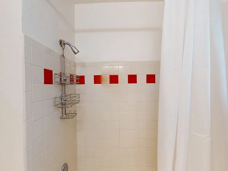 Classic Abq One Bedroom Apartment Just 4 Blocks to UNM — Photo 10