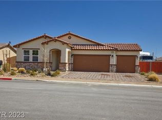 6940 Unicorn St, Las Vegas, NV 89131