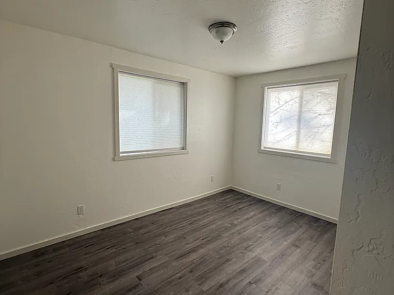 3315 W 14th Ave — Photo 5