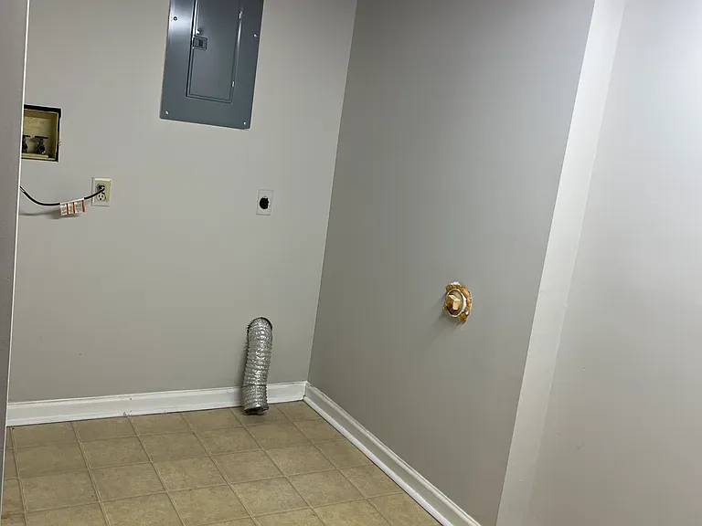 506 Jefferson Dr — Photo 28