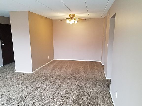 3rd image of 4404 S 27th St #C05