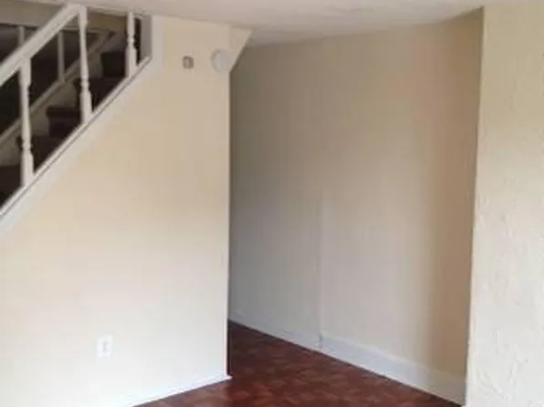 962 Locust Ave, Philadelphia, PA 19138