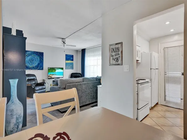16900 NE 14th Ave APT 308, North Miami Beach, FL 33162