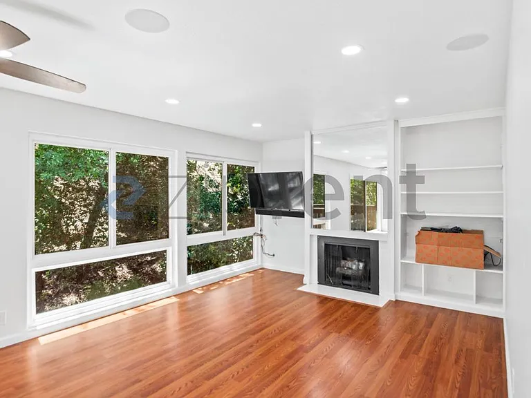 2101 Vanderslice Ct #14 — Photo 4