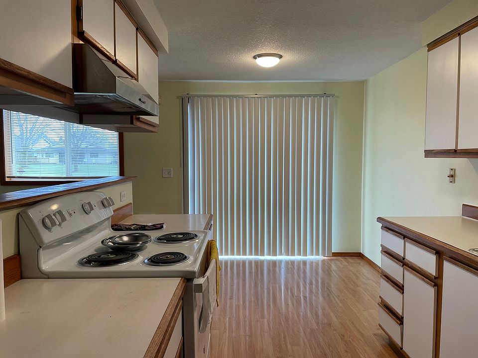 1st image of 4107 Plomondon St