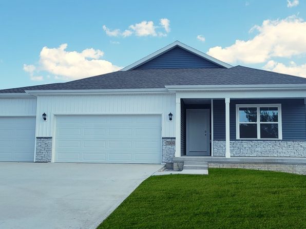 1041 Westridge St SW, Bondurant, IA 50035