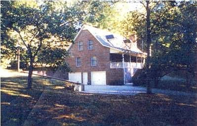 2nd image of 165 Trin Hill Dr